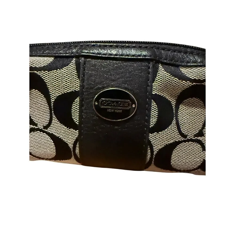 Coach Signature C Wristlet RARE!